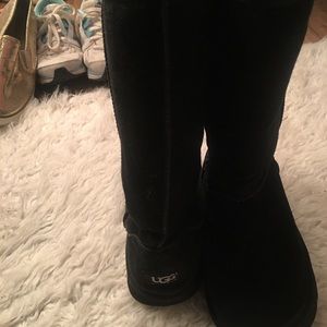 Black uggs